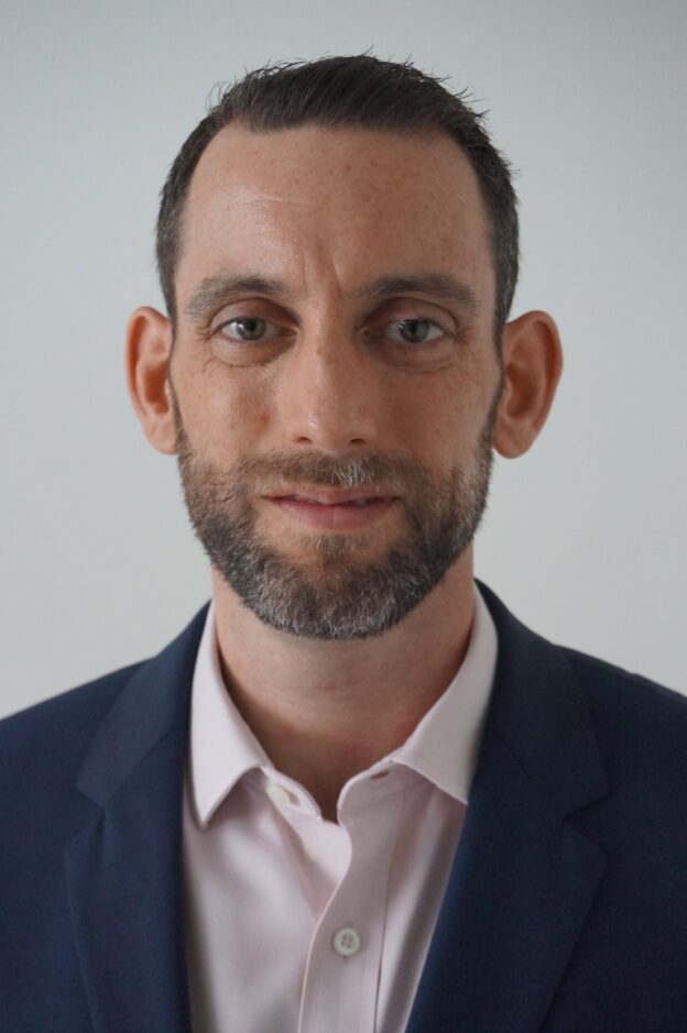 Steve-Blackwell-aws-624x939.jpg